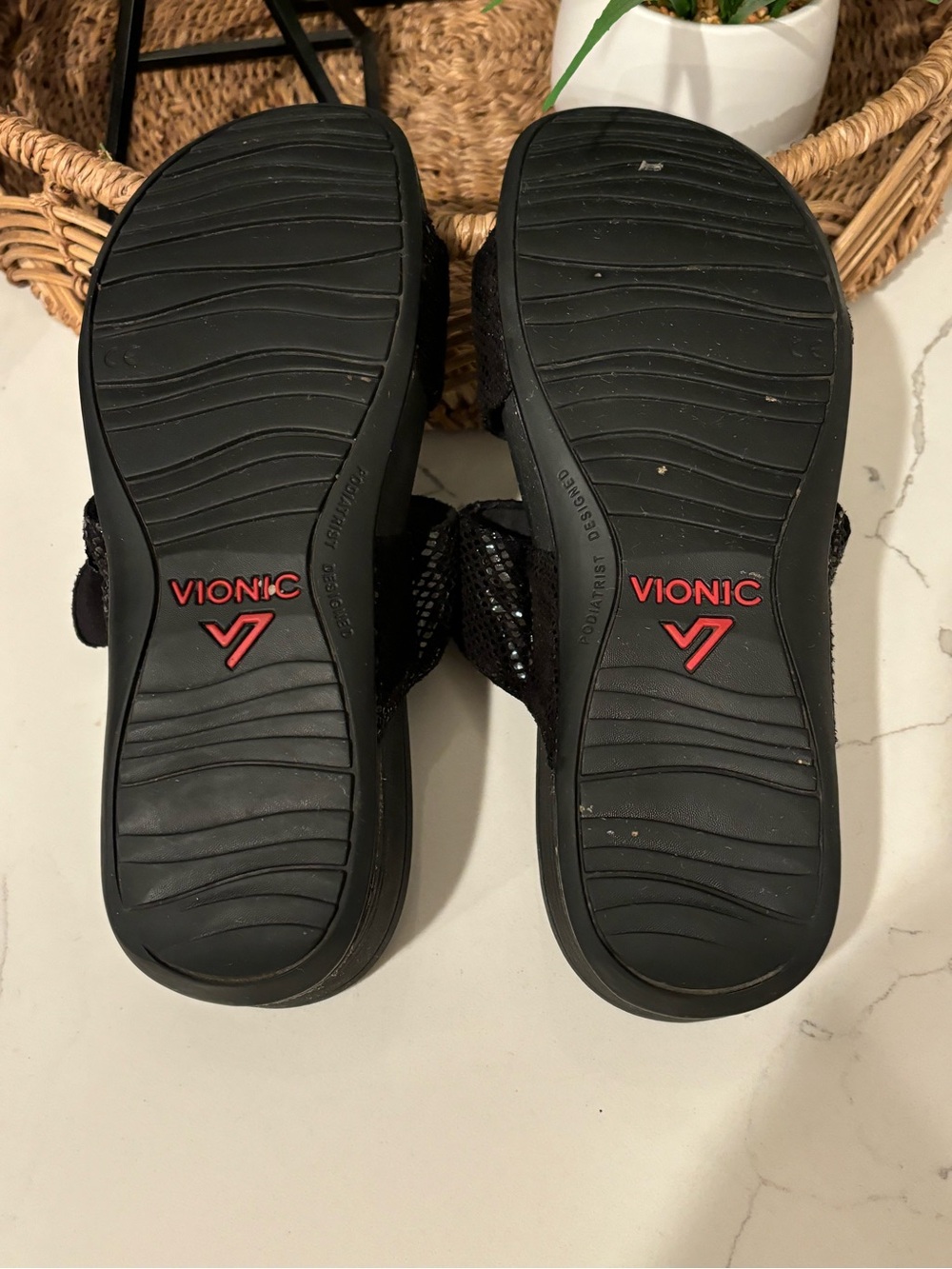 Vionic Rio Wedge Platform Black Reptile Embossed Sandals Buckles Womens Size 9 - Picture 7 of 12